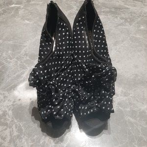 MARCO SANTIS Karla Ruffle Lace Polka Dot Suede Platform High Heel Booties SZ 9.5